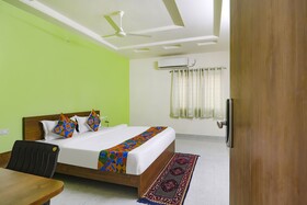 Golden Hitech by Fabhotel