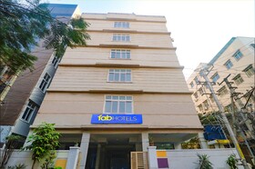 Golden Hitech by Fabhotel