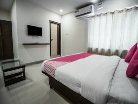 Grand Euro Park Hotel By OYO Rooms