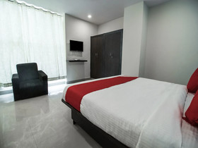Grand Euro Park Hotel By OYO Rooms