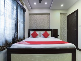 Grand Sandarshini Inn by OYO Rooms