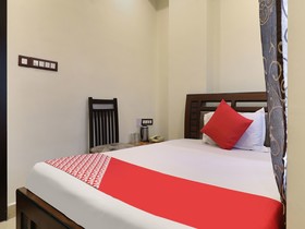 Grand Sandarshini Inn by OYO Rooms