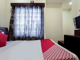 Grand Sandarshini Inn by OYO Rooms