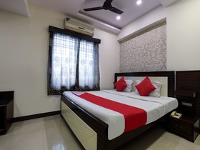 Grand Sandarshini Inn by OYO Rooms