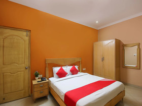 Hallmark Begumpet By OYO Rooms