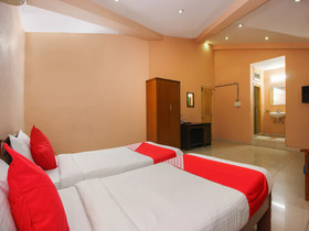 Hallmark Begumpet By OYO Rooms