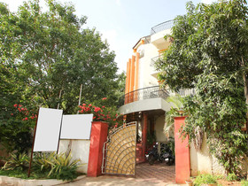 Hallmark Begumpet By OYO Rooms