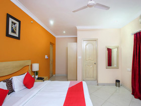 Hallmark Begumpet By OYO Rooms