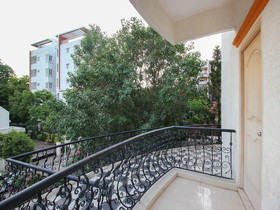 Hallmark Begumpet By OYO Rooms