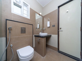 Hallmark Begumpet By OYO Rooms