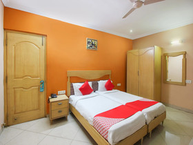 Hallmark Begumpet By OYO Rooms