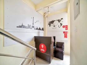 Hitech Suites by OYO Rooms