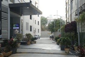 Holiday Inn Express Hyderabad Banjara Hills