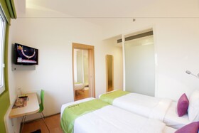 Holiday Inn Express Hyderabad Banjara Hills