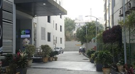 Holiday Inn Express Hyderabad Banjara Hills