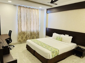 Hotel Elite By Signature Group