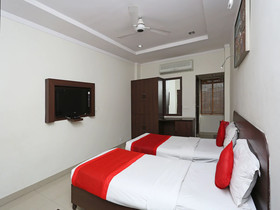 Hotel G7 By OYO Rooms