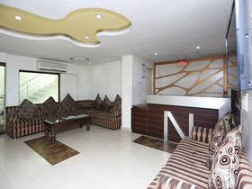 Hotel G7 By OYO Rooms