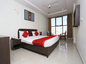 Hotel G7 By OYO Rooms
