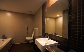 Hotel Grand Himayat