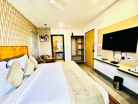 Hotel Lake View Airport Zone