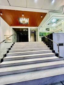 Hotel Lake View Airport Zone