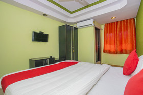 Hotel Lotus Grand