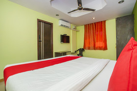 Hotel Lotus Grand