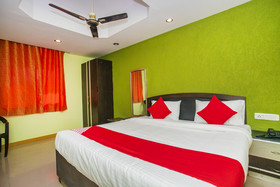 Hotel Lotus Grand