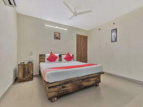 Hotel Lotus Grand by OYO Rooms