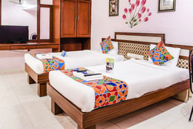 OYO Flagship 77115 Hotel Vaishnavi Palace