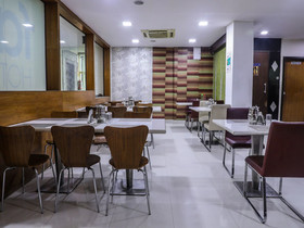 Hotel M Gachibowli by OYO Rooms