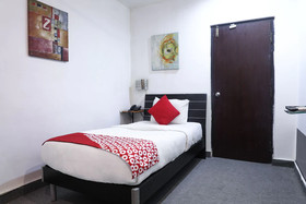 Hotel M Gachibowli by OYO Rooms