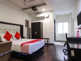 Hotel M Gachibowli by OYO Rooms