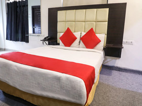 Hotel M Gachibowli by OYO Rooms