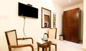 Hotel Midtown by Treebo Hotels