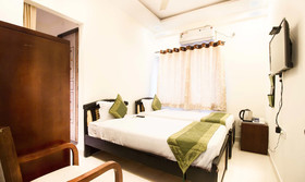 Hotel Midtown by Treebo Hotels