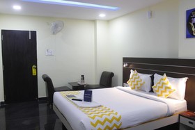 Hotel Navya Grand