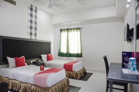 Hotel Palak Residency