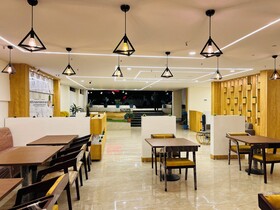 Hotel Plaza by Signature Group