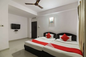 Polo Service Apartment by OYO