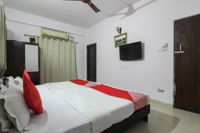Polo Service Apartment by OYO