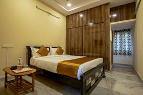 Hotel Pushpa Grand By OYO Rooms