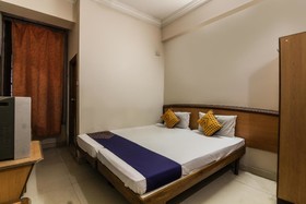 Hotel Rk Residency by OYO Rooms