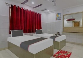 Hotel Royal Suites And Rooms