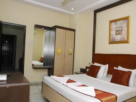 Hotel Savera Residency