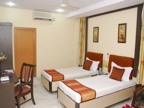 Hotel Savera Residency