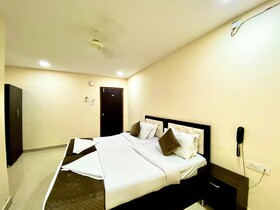 Hotel Sky Park - Airport Zone