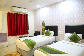 Hotel Sri Mayuri