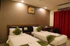 Hotel Sri Mayuri
